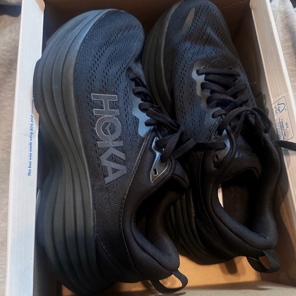 Hoka Women's Bondi 8